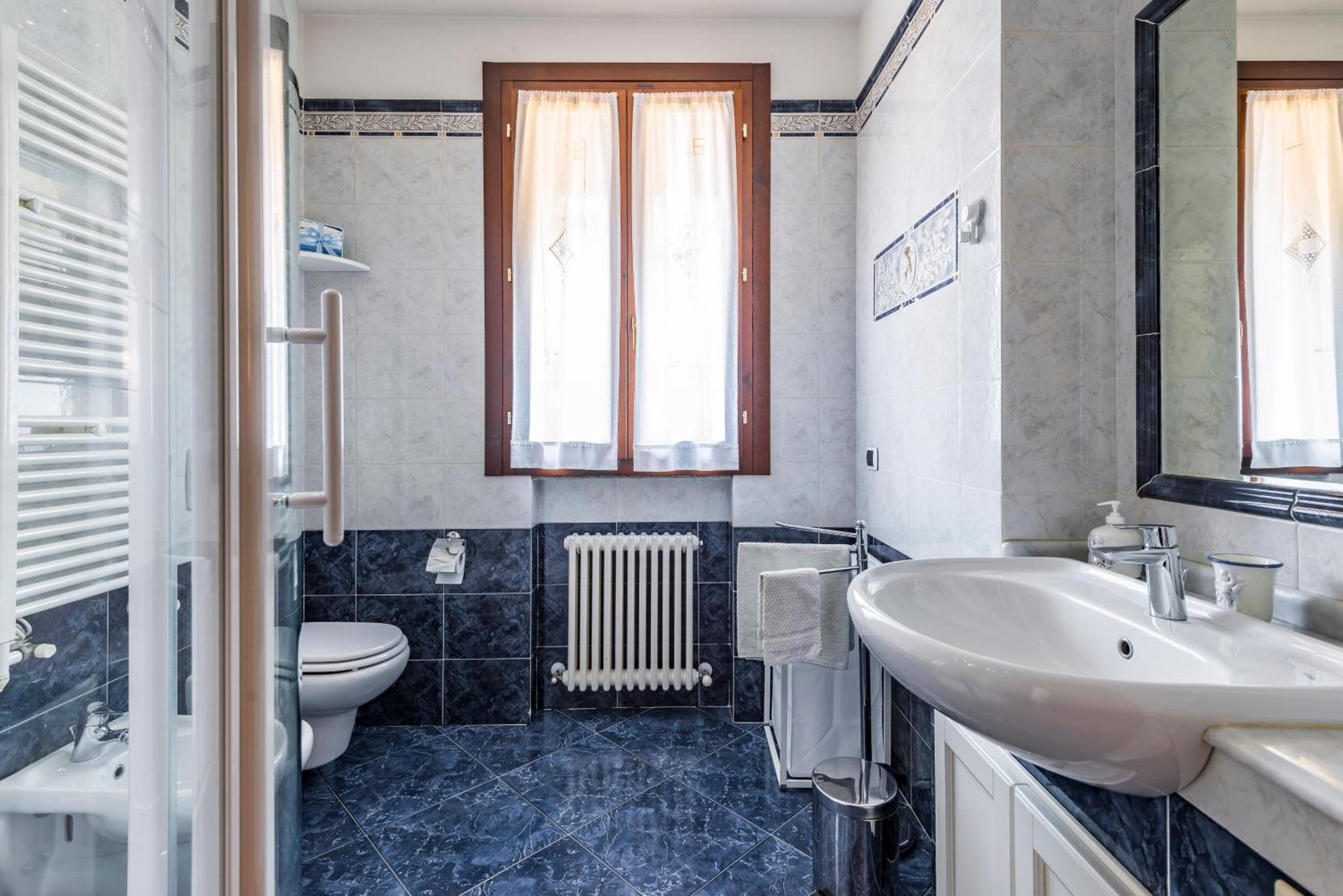 Jacuzzi Apartment In Italian Villa, Wi-Fi & Garden Sassuolo - Maranello Casalgrande Esterno foto