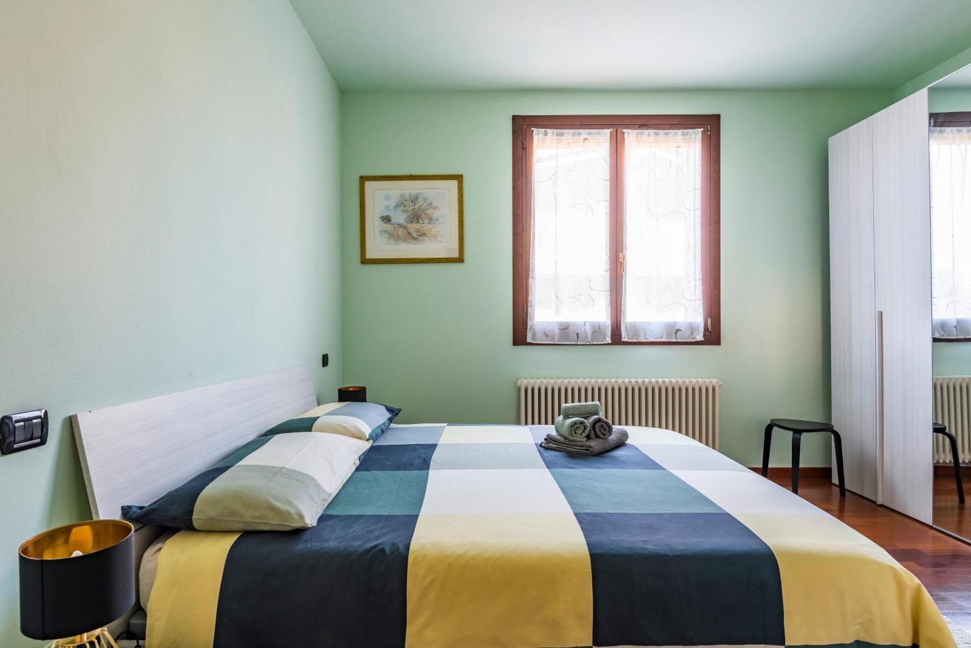 Jacuzzi Apartment In Italian Villa, Wi-Fi & Garden Sassuolo - Maranello Casalgrande Esterno foto