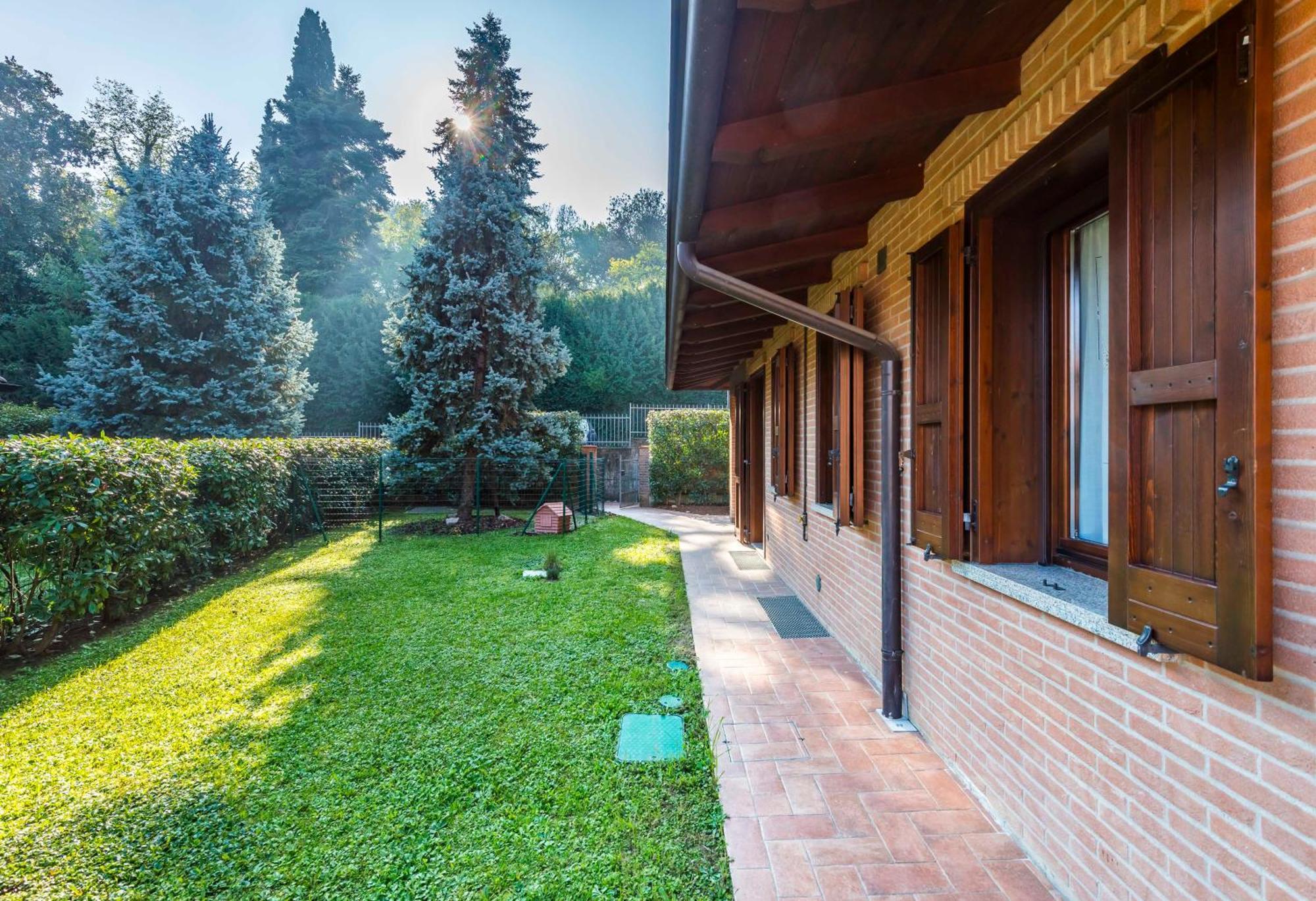 Jacuzzi Apartment In Italian Villa, Wi-Fi & Garden Sassuolo - Maranello Casalgrande Esterno foto